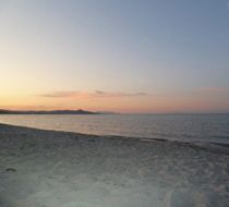 Spiaggia Sa Petra Ruja al tramonto